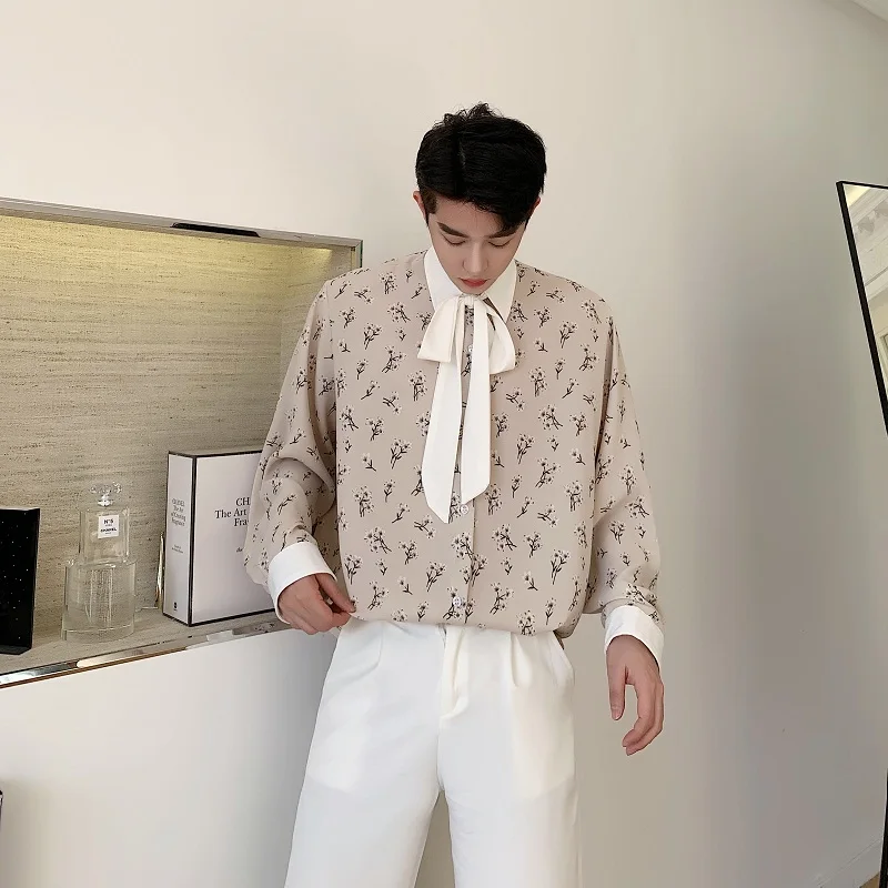 

2021 Men Bow Tie Long Sleeve Vintage Casual Loose Shirts Japan Korea Style Male Flower Print Dress Shirts Stage Clothes