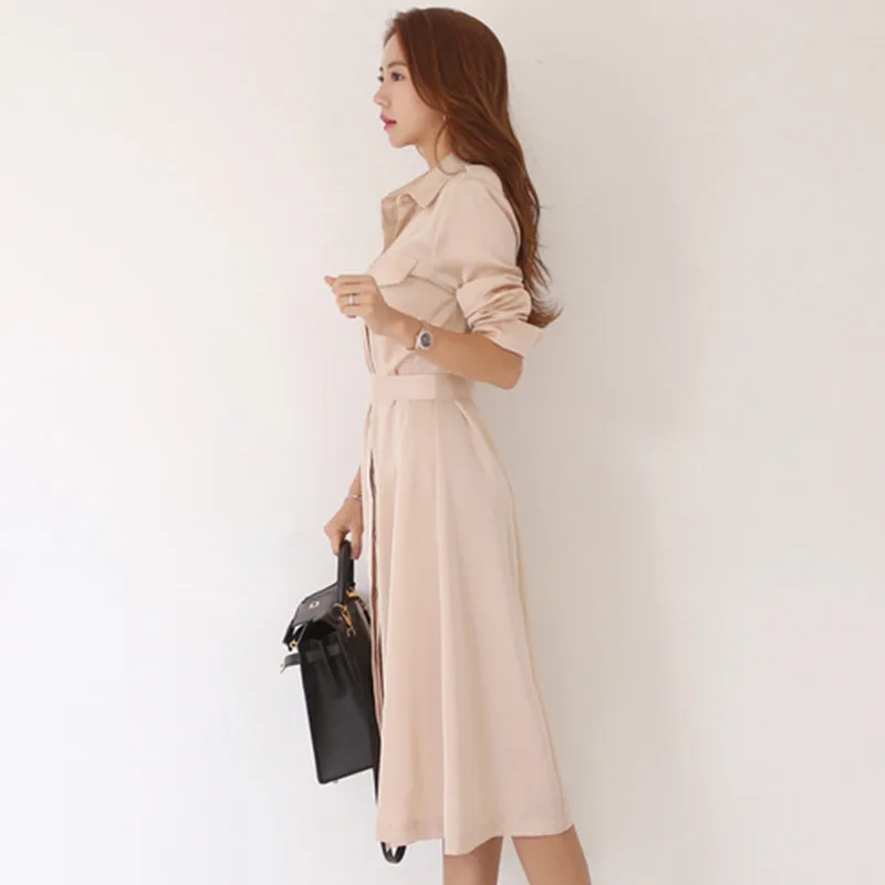 Женское однобортное платье средней длины с отложным воротником Осень-зима