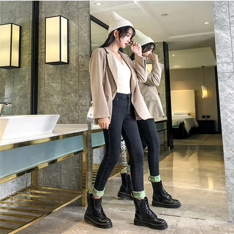 Женские зимние джинсы большого размера 2019 зеленые утепленные джинсовые брюки