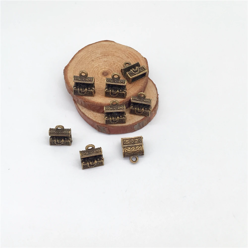 Винтажная шкатулка для сундука с сокровищами 50 шт. ювелирных изделий подвеска