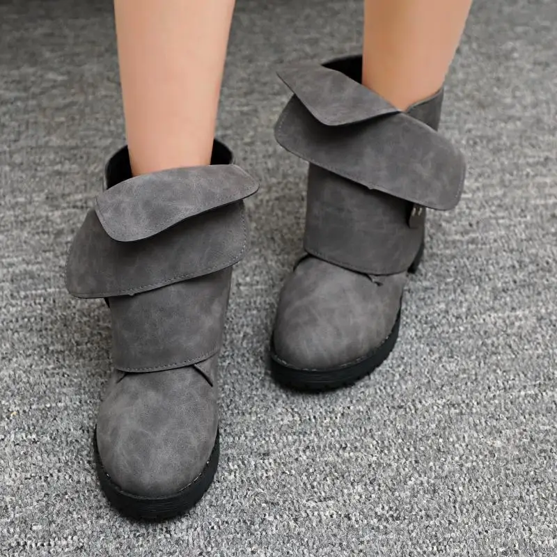 2021  Western Fashion Winter Woman Ladies Horse Riding Boots Vintage Combat Punk Boot Women Genuine Leather Short Boot