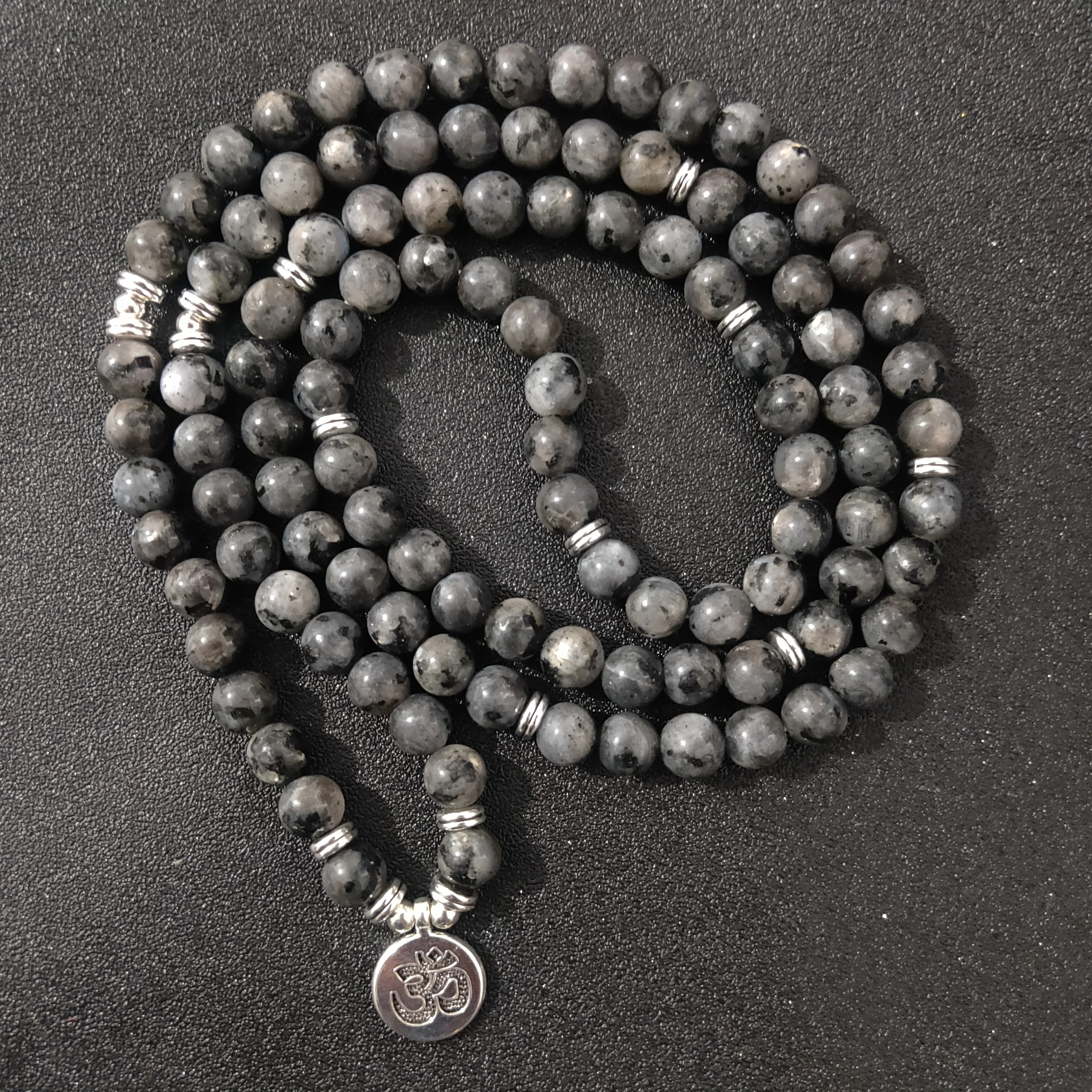 

108 mala Лабрадорит с лотосом, Будда Ом, очаровательный браслет для йоги или ожерелье, ювелирные изделия из натурального камня для женщин и мужчин