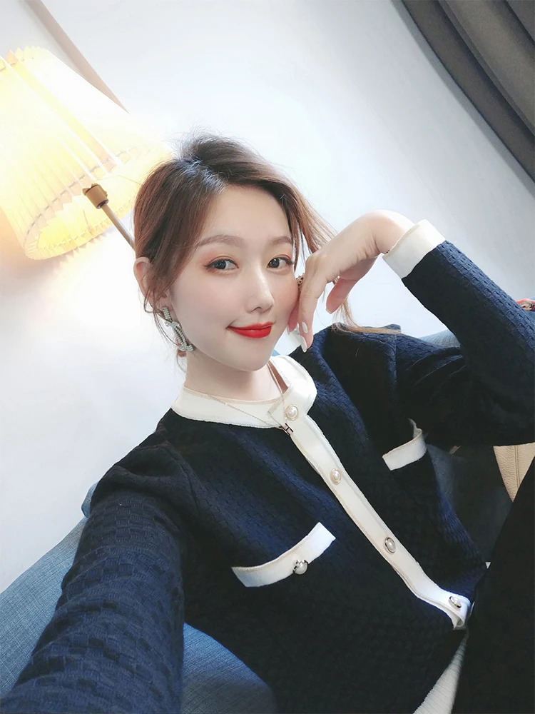 

Shangweiluo Sweater Jacket Women's cardigan fall 2020 new long sleeve color contrast fragrance jacquard Short Knitwear