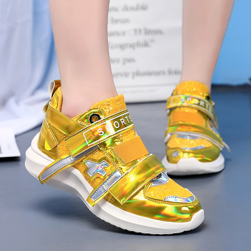 2020 весенние женские кроссовки на массивном каблуке яркие блестящие