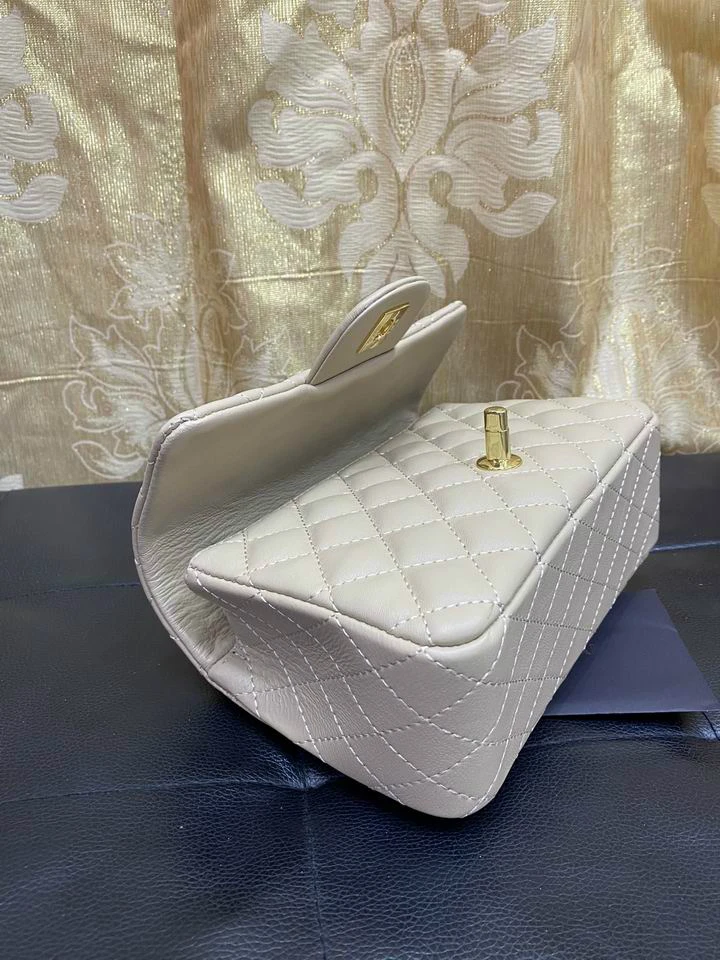 

Luxury handbag slung diamond cowhide high quality leather classic fashion style