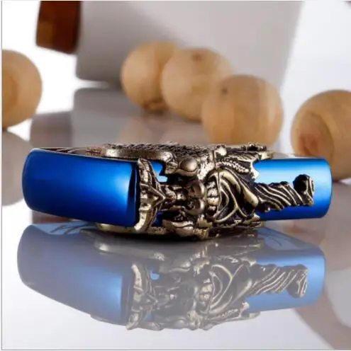 Модные подарки Оригинальная зажигалка Зоро, металлическая керосиновая красная зажигалка