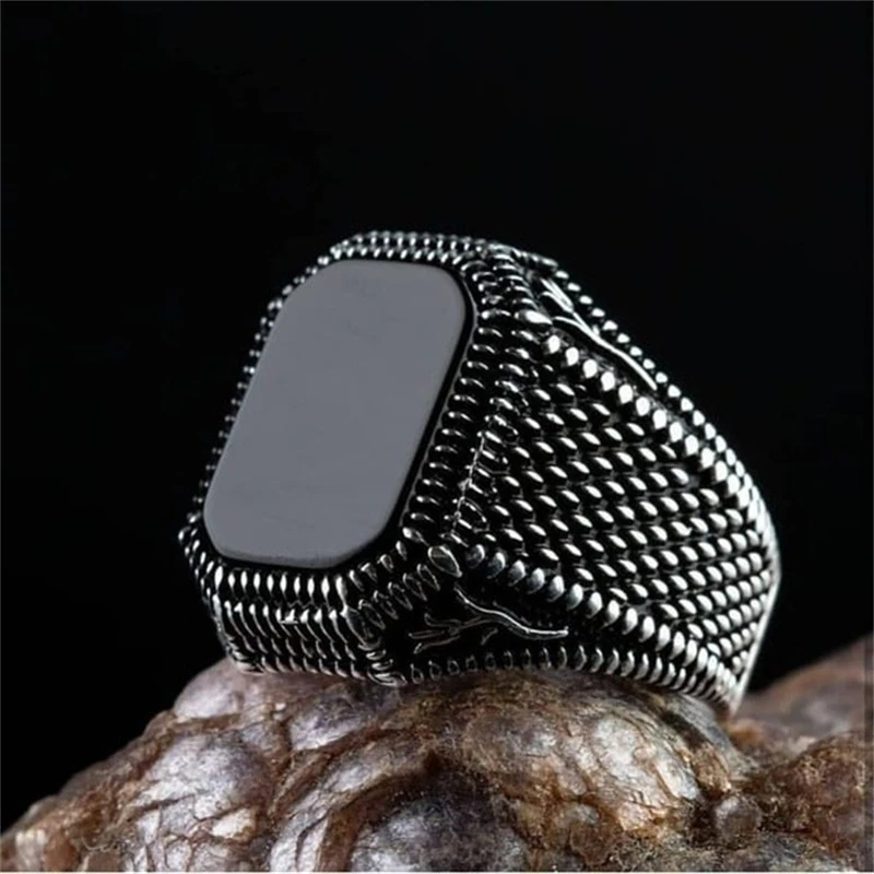 Модное творческое трендовое щедрое металлическое кольцо с черным естественным камнем и геометрическим дизайном в стиле хип-хоп для мужчин - подарок ювелирных изделий.