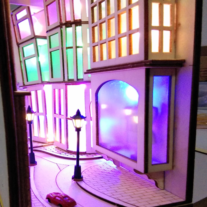 Dropshipping DIY KIT Diagon Street Bookends Alley Wooden Book Nook Art Bustling City Removable Led Bookshelf Gift |