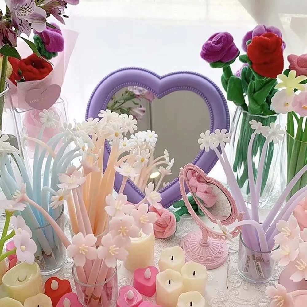 Розовое зеркало для макияжа настольное настенное двойного назначения