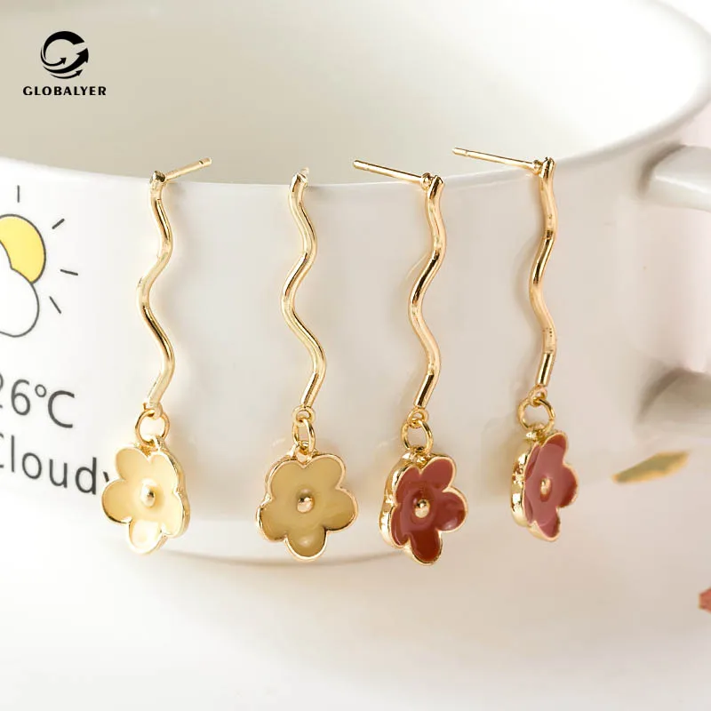 Драгоценные металлы нужны иглы маленький желтый цветок витальность цвет свежий