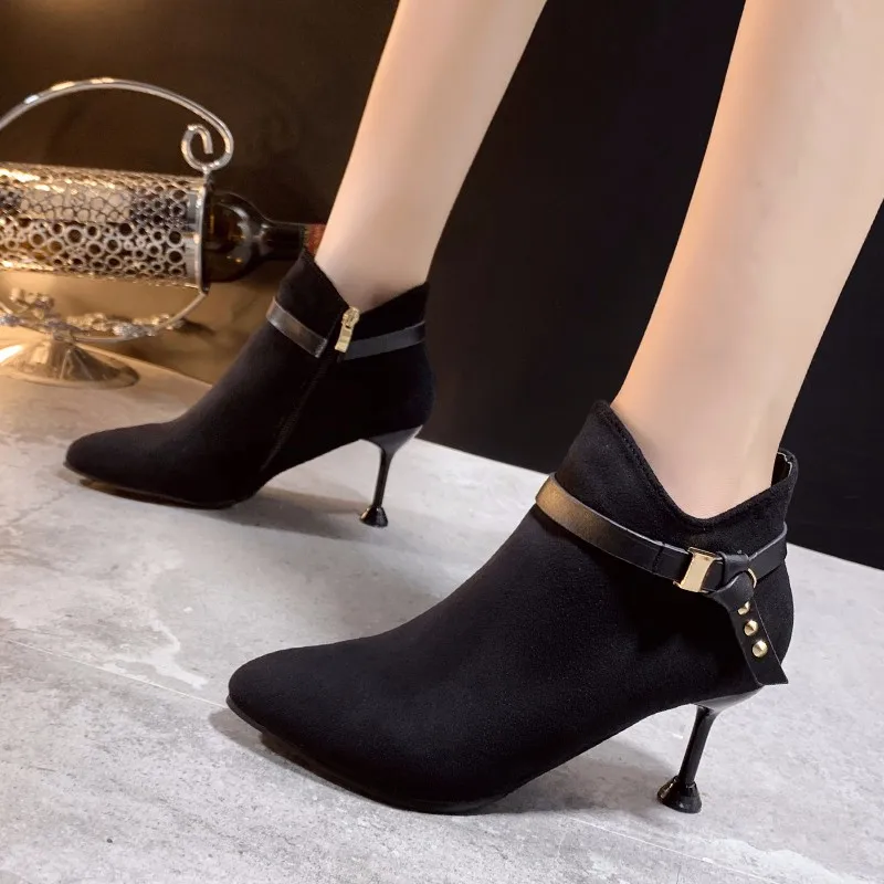 Женские ботильоны с пряжкой и заклепками туфли лодочки на высоком тонком каблуке