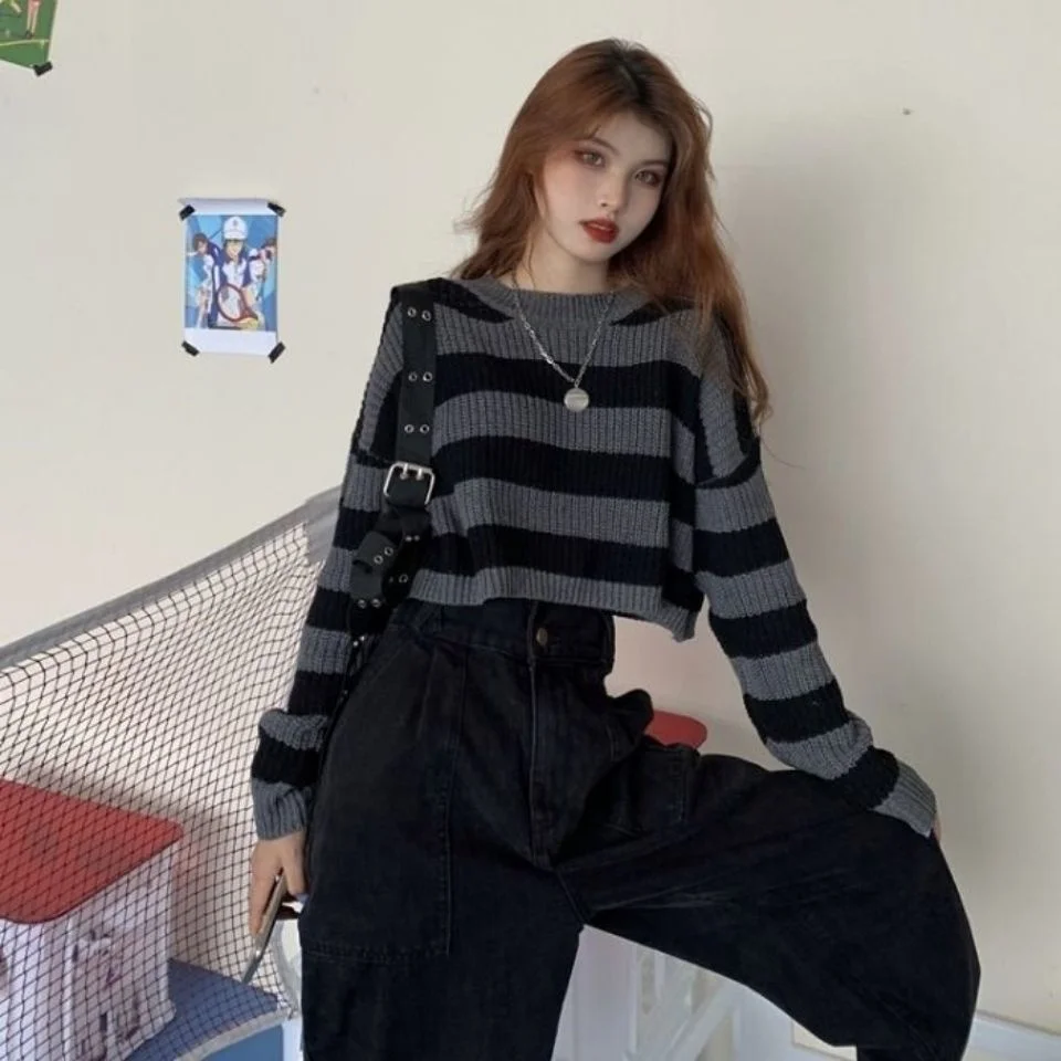 

Hong Kong style retro wear short coat high waist western style striped sweater women spring, autumn and winter hedging laziness