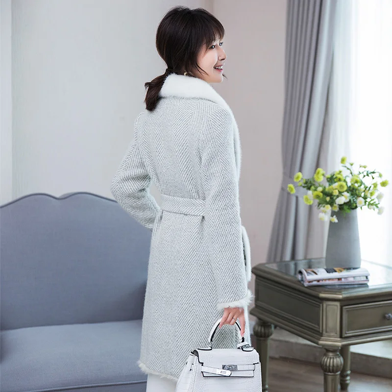 

Women's Real Coat Large Natural Mink Collar Long Winter Jacket Women Lamb Fur Liner Tweed Wool Coats 68226YQ1808