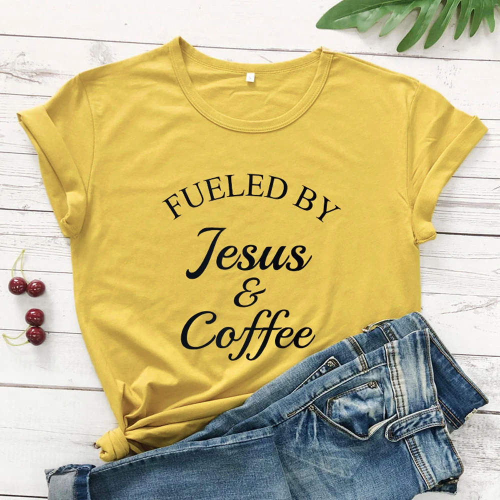 Fueled By Jesus& coffee Футболка женская Религиозная Христианская графическая Футболка Топ модная женская Мотивационная Библейская стих церковная футболка