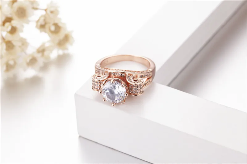 Женское кольцо из серебра 100% пробы с искусственным бриллиантом 4 карата|Кольца| |