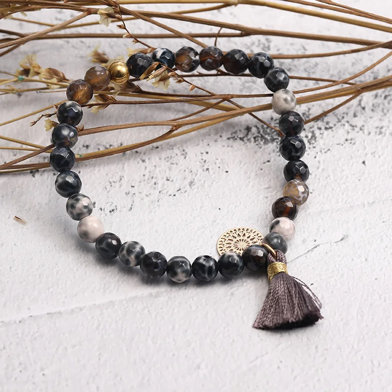 Женский браслет с бусинами и кисточками из натурального камня|Браслеты шармами| |