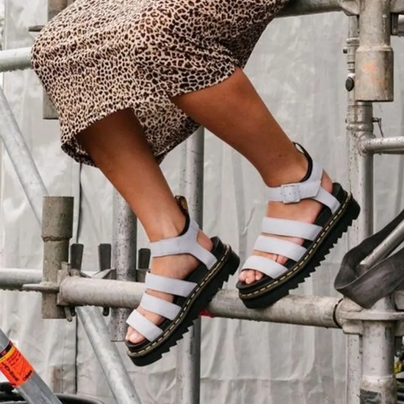 Женские сандалии гладиаторы из искусственной кожи на плоской подошве размера