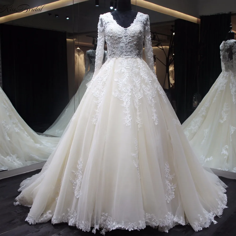 

New Style Long Wedding Dress 2020 V-neck Long Sleeves Chapel Train Bridal Gowns Vestido de noiva longo Appliques Tulle