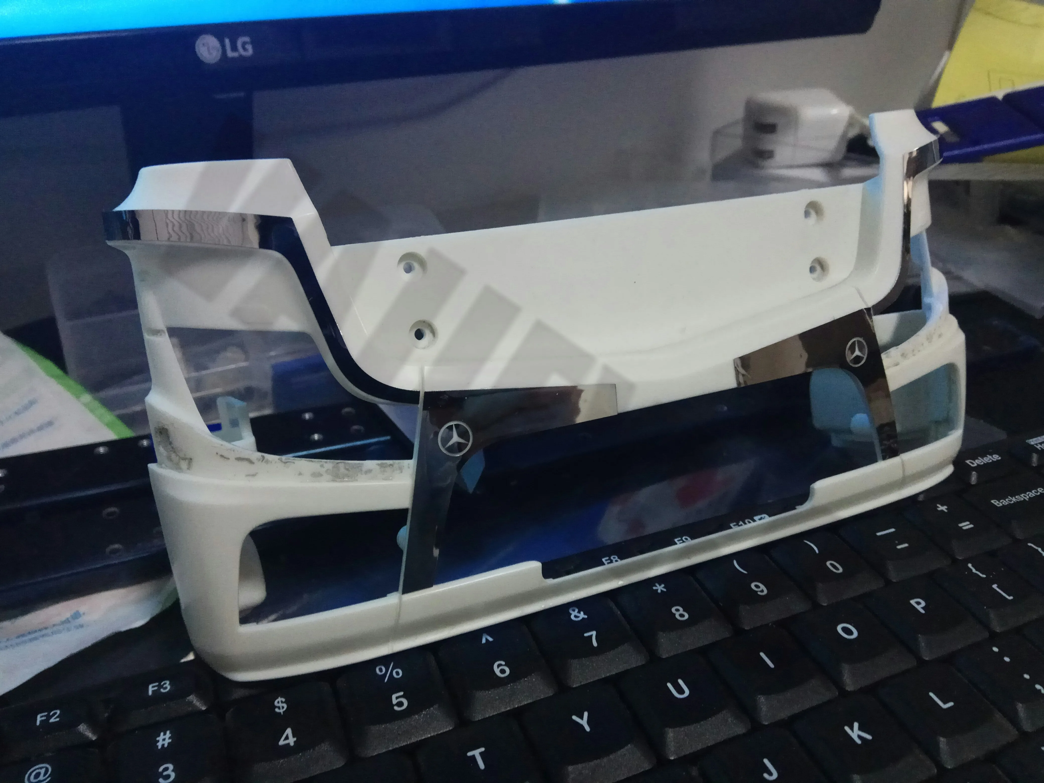 декоративная хромированна