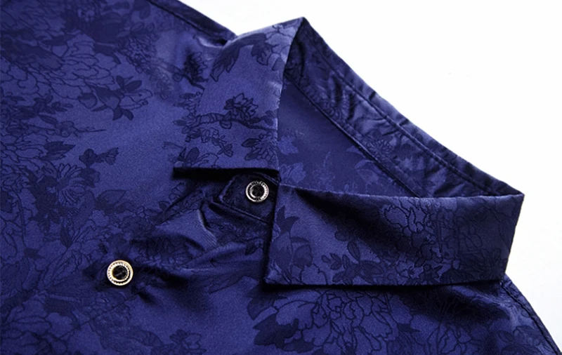 Мужская шелковая рубашка голубая гладкая с китайским драконом облегающая