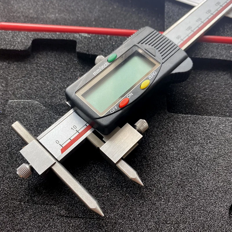 Штангенциркуль электронный с межцентровым расстоянием 5-150 мм / 0.01 из нержавеющей