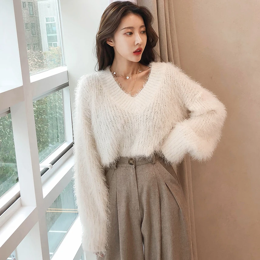 

Elegant winter women Pullover Sweater Ladies Full Sleeve V-neck Chic Soft Warm Loose Tassels Women Knitwear Tops JK331