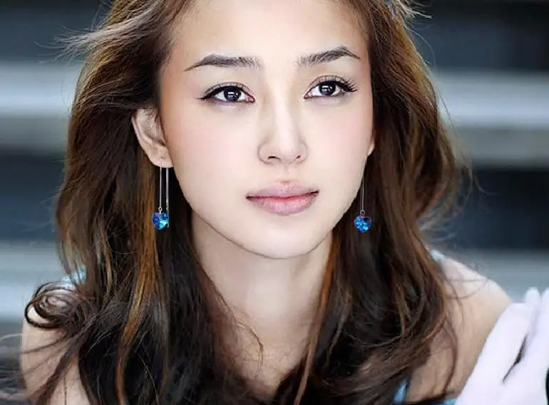 Новые корейские популярные модные креативные серьги-гвоздики с кристаллами в