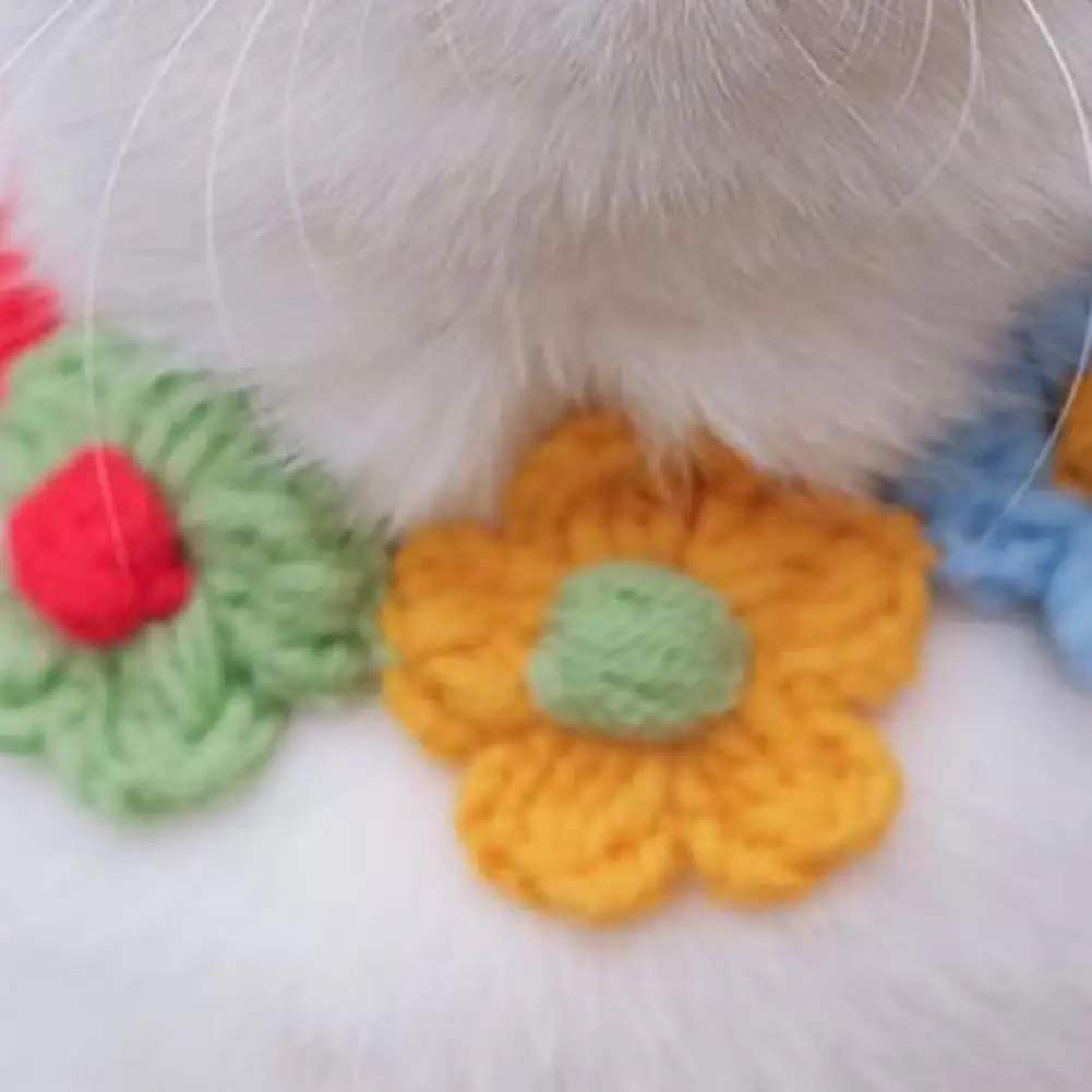 

Novel Pets Neck Collar Durable Compact Knitted Pets Collar Flower Shape Knitted Pets Collar