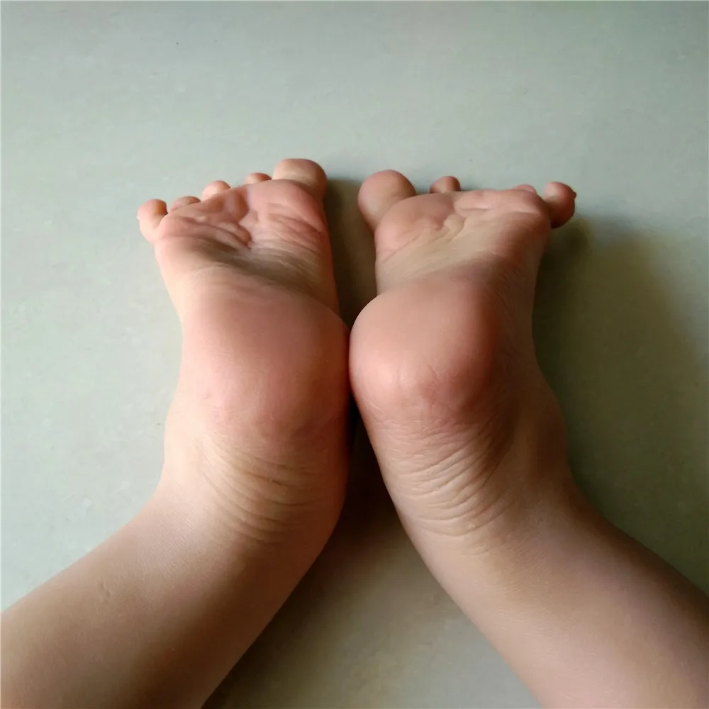 1 Pair Newest Silicone Sexy Feet Real Pocket Pussy Artificial Realistic Foot Dolls For Men Male Masturbator Sex Adult Toys | Красота и