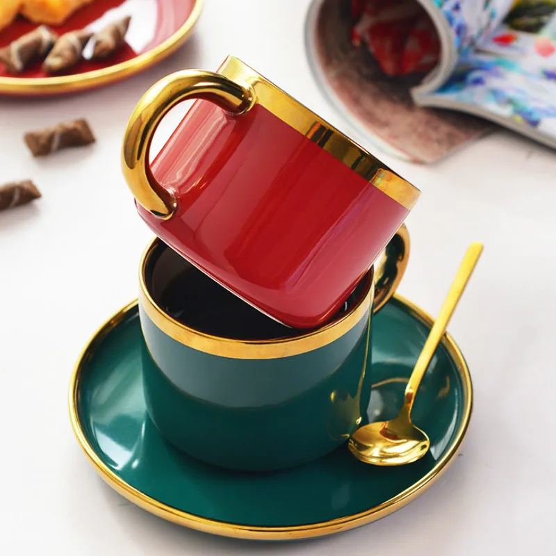 Зеленый красный Европейский керамический набор кофейных чашек с ложкой