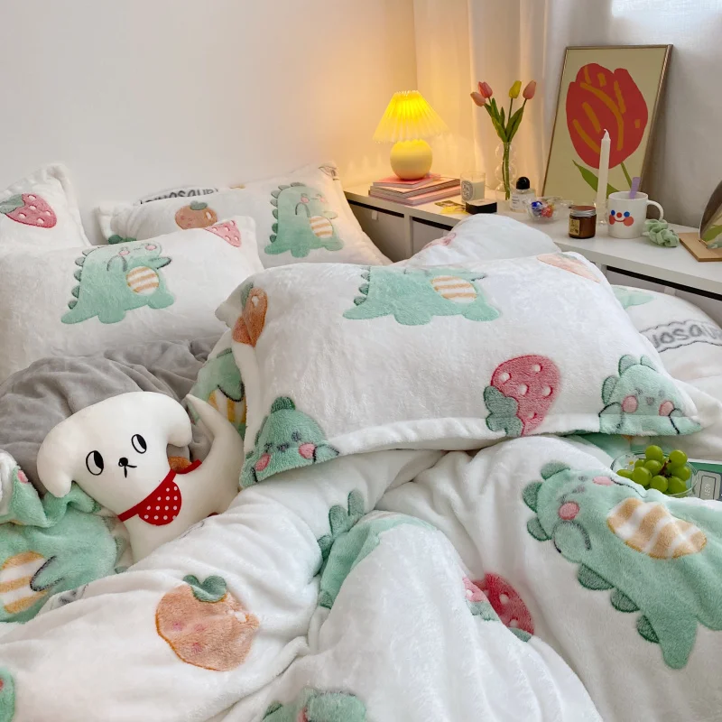 

Warm Bedding Four-piece Super Girl Powder Waxy Snowflake Velvet Ins Thick Short Plush Milk Velvet Bedding