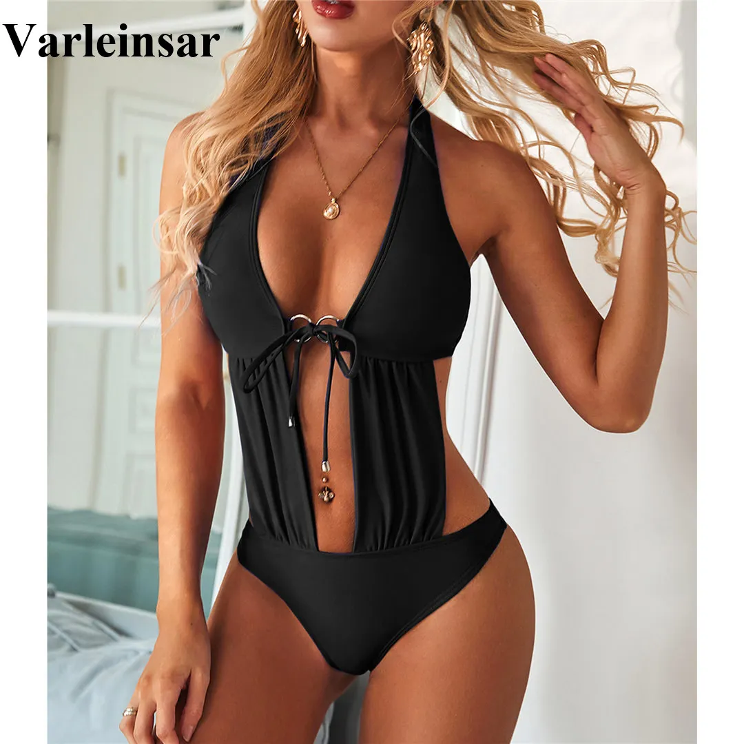 Купальник женский монокини с треугольным вырезом и на спине модель