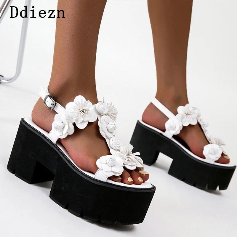 

Women Sandals 2021 Fashion Flower Design High Heels Platform Women Pumps Shoe Summer Shoes For Women Wedges Shoes High-Heeled