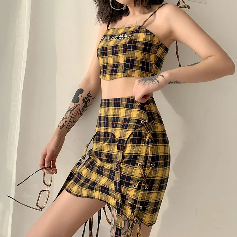 

2021 Spring and Summer New Women's Two-piece Sexy Slim Fashion Plaid Lace Reflective Sling High Waist Skirt Women Korean Style