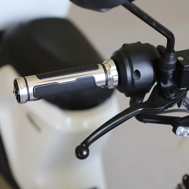 

7/8'' 22mm Motorcycle Grips Throttle Grip Metal Refitting Accessories Nondestructive Installation Electric Motorcycle Universal