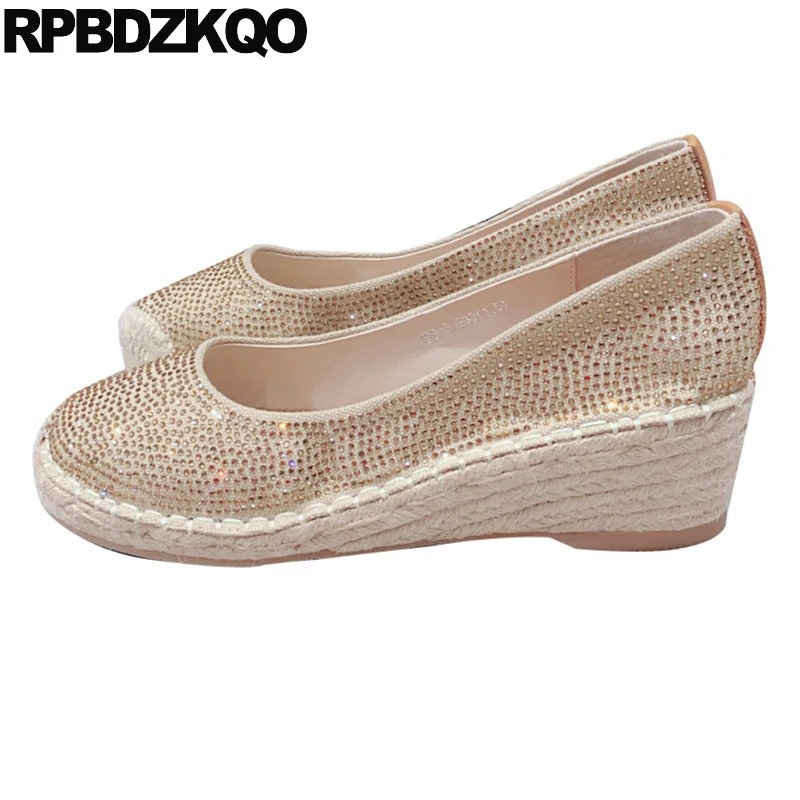 Женские парусиновые туфли со стразами лодочки на среднем каблуке с круглым