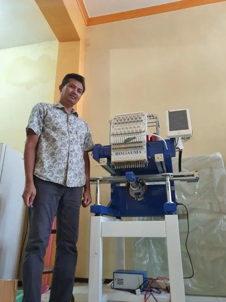 Лидер продаж бесплатная машинная вышивка на одной головке 15 цветов шапочка бисер