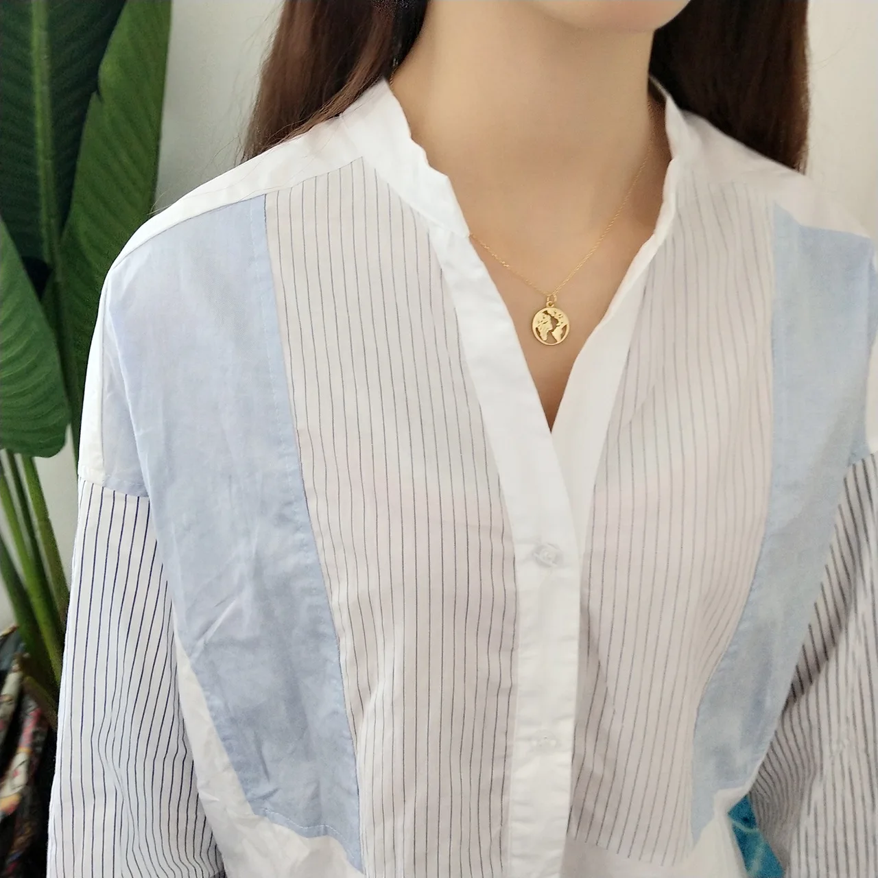 Цепочка с подвеской из серебра 925 пробы картой мира | Украшения и аксессуары