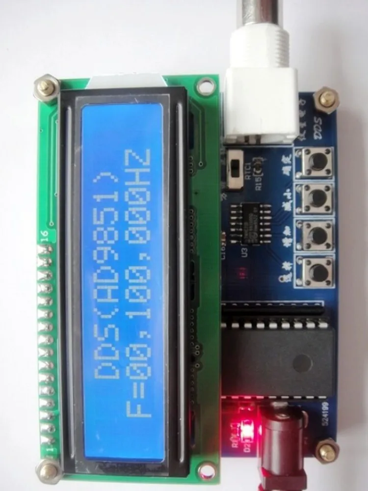 Бесплатная доставка 1x LCD AD9851 50 МГц функциональный генератор сигналов DDS Источник