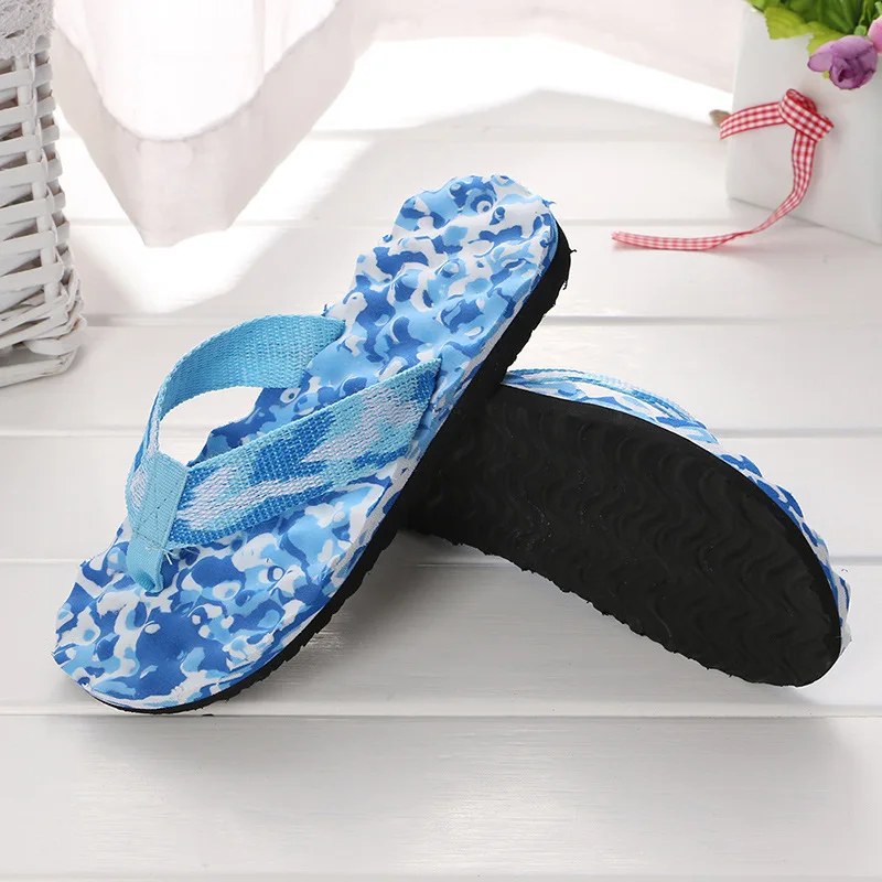 

New Couple Flip-flops Female Camouflage Slippers Casual Flat Slippers Summer Beach Massage Slippers Wholesale