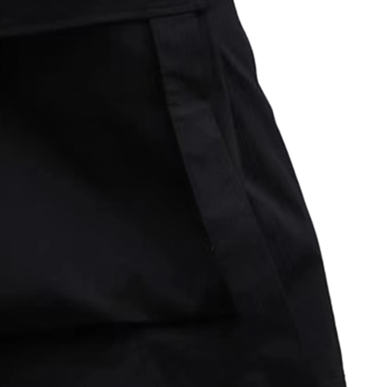

DARK Big Pockets Ribbons Cargo Joggers Shorts Men Functional Streetwear Summer Knee Length Dark Techwear Short Pants