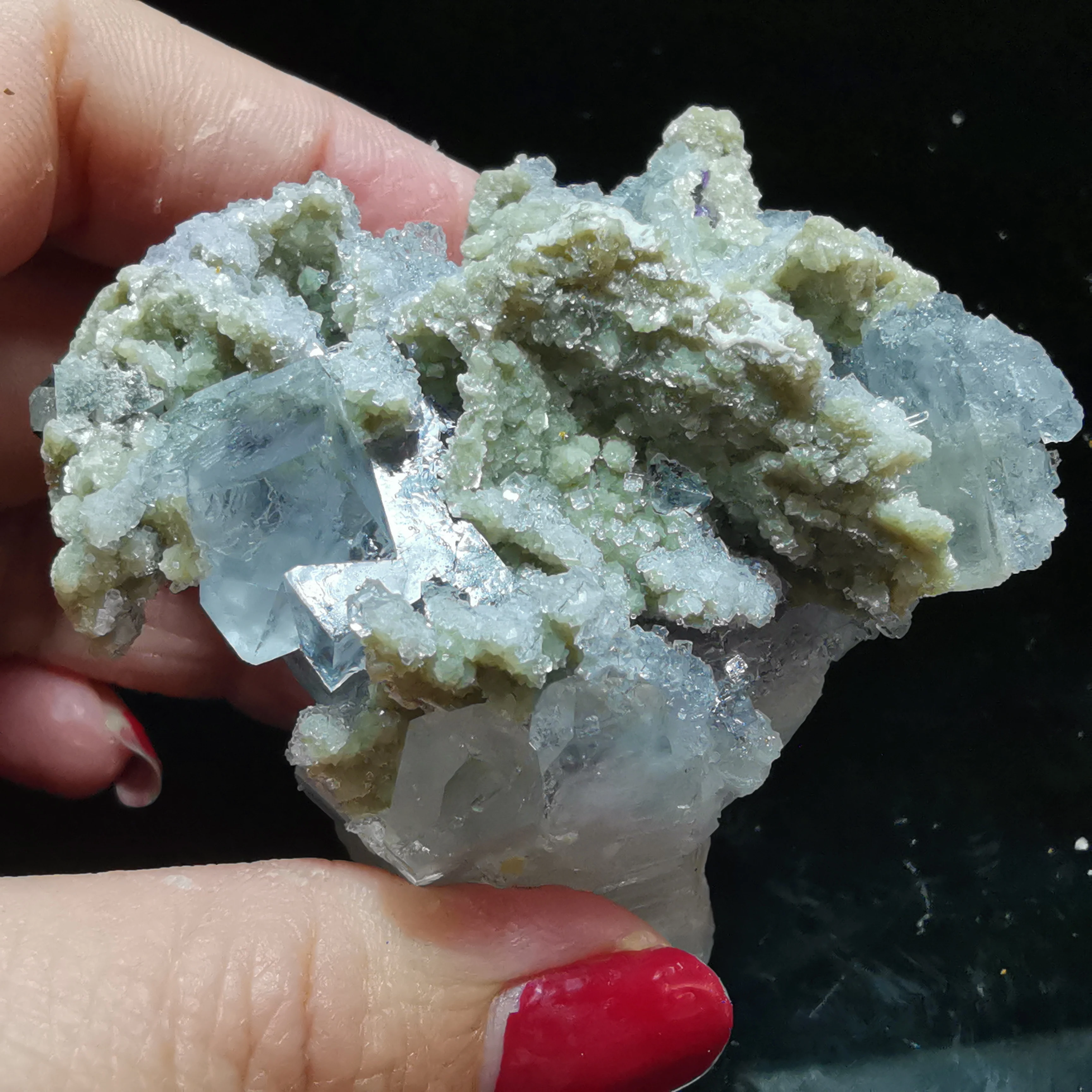 

91 г натуральный белый кристалл и флюорит, слюда, прорастающий кварцевый минерал, можно использовать как кварцевый драгоценный камень для ук...