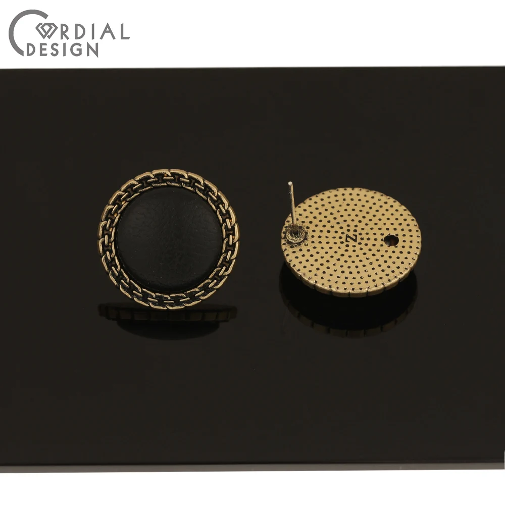 

Cordial Design 50Pcs 22*22MM Jewelry Accessories/Hand Made/Antique Gold Plating/Leather Effect/Earrings Stud/DIY Jewelry Making