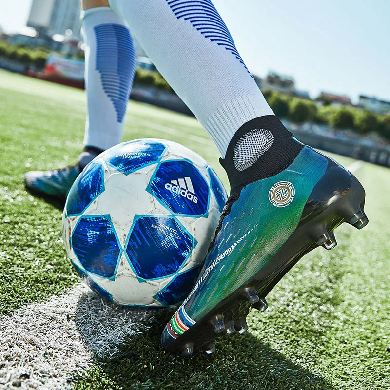 

2020 Hot Sale Soccer Shoes Men Outdoor Comfortable Footwear Breathable High Top Sneakers Kids Fashion Training Shoes Lightweight