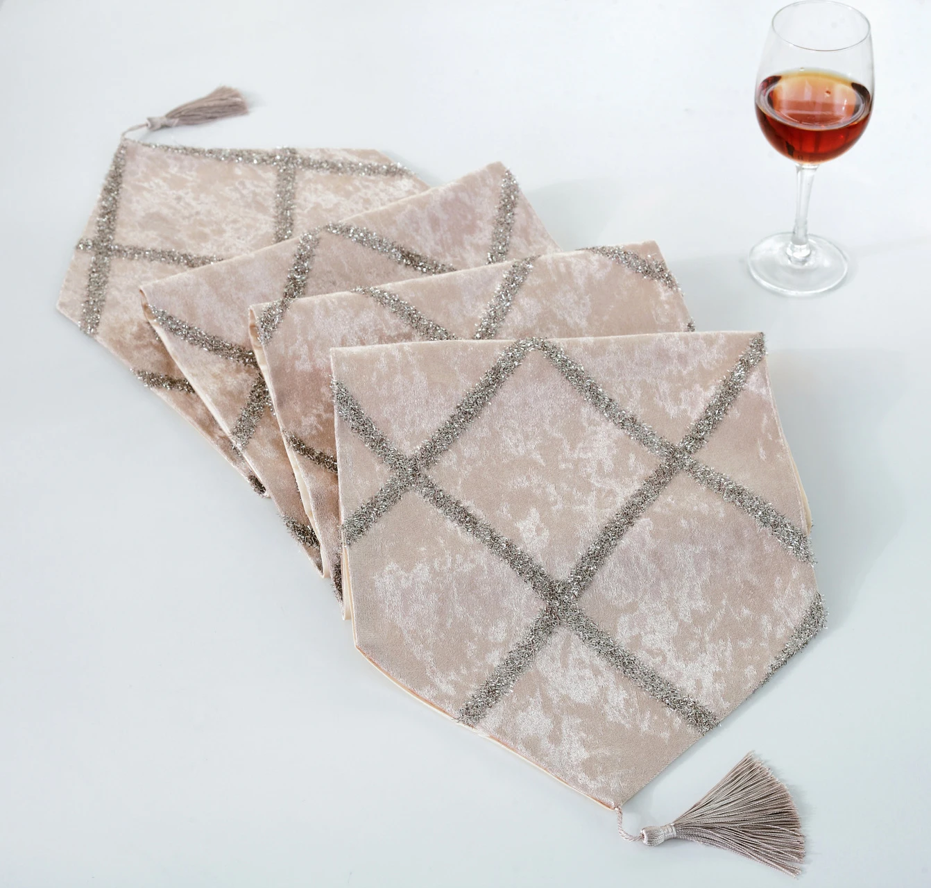 table runner luxury flannel fashion diamond lattice velvet table runner bed runner for party wedding christmas table decoration free global shipping