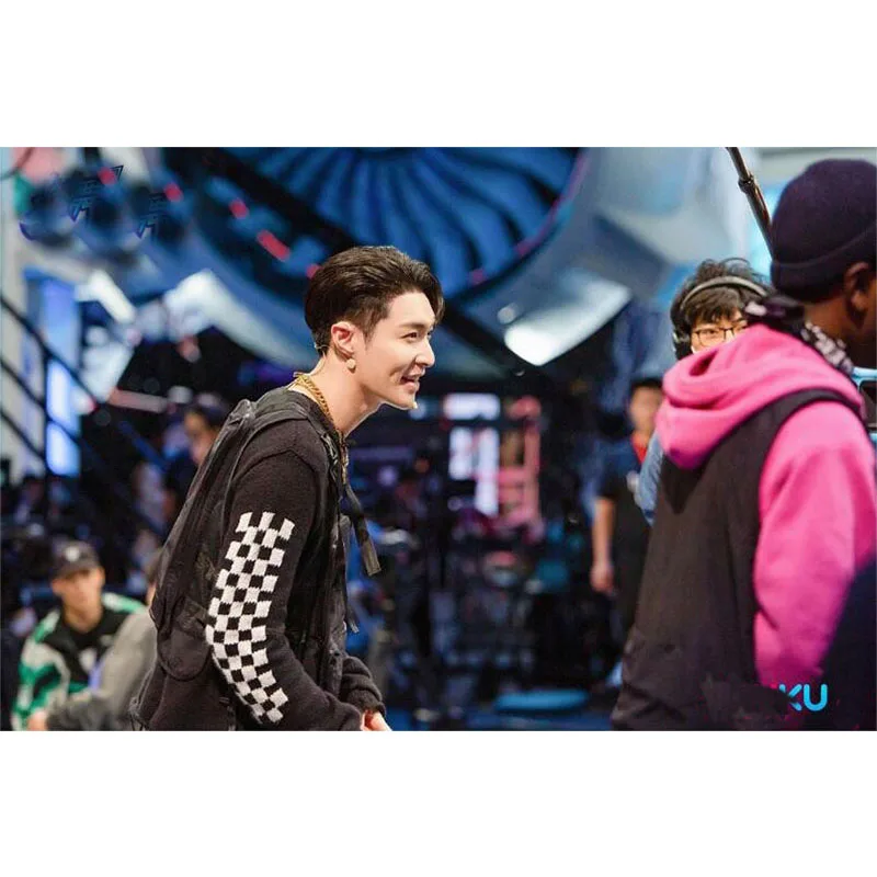 

Hip-Hop Autumn Winter Checkerboard Printing Rhude Sweater Men Women 1:1 Best Quality Do Old Destroyed Tassel Knitted Jumper