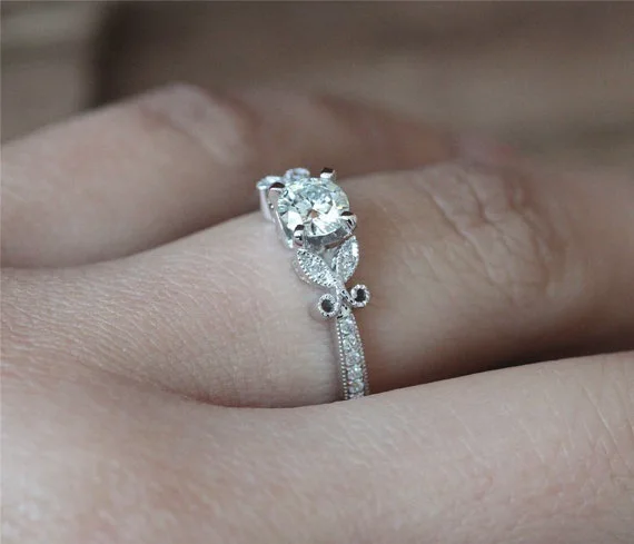 

2021 New Vintage Halo 925 Sterling Silver Engagement Ring Africa Bridal For Women Lady Anniversary Gift Jewelry Wholesale R5412