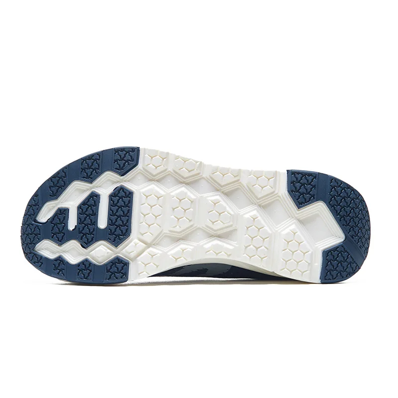 Треккинговая обувь для мужчин и женщин Модные дышащие сетчатые