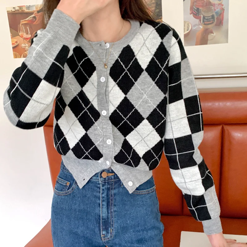 Женский трикотажный кардиган с длинными рукавами повседневный круглым вырезом в