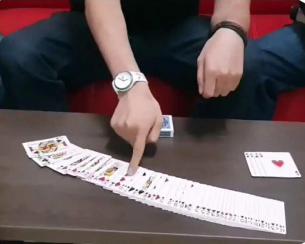 

2020 Alfagrama by Attis Garcia , magic tricks (no props)